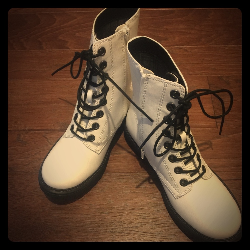 White Combat Boots-NWT